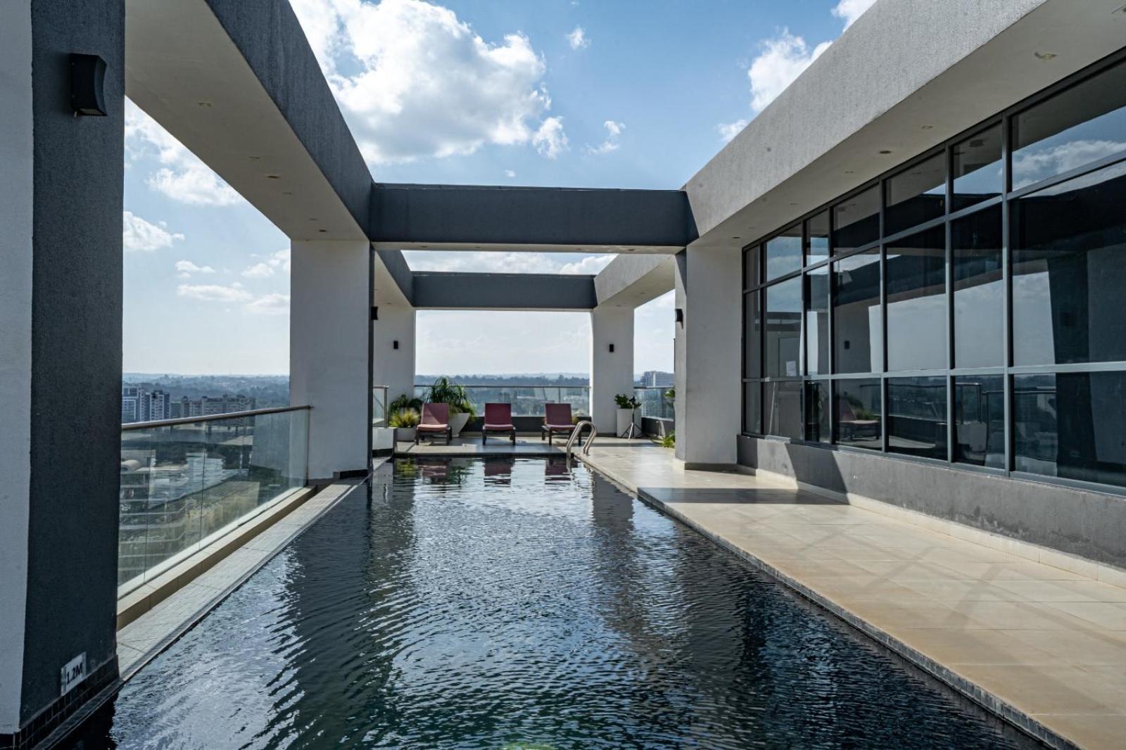 Escada Studio & 2-Bedroom, Rooftop Swimming Pool, Gym, Workspace, Wonderiss Homes Westland Living Nairobi Esterno foto