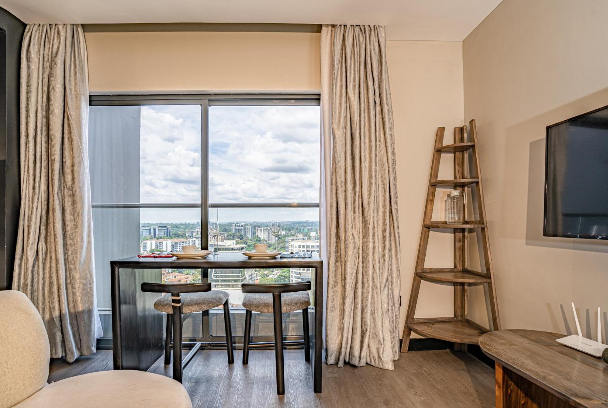 Escada Studio & 2-Bedroom, Rooftop Swimming Pool, Gym, Workspace, Wonderiss Homes Westland Living Nairobi Esterno foto